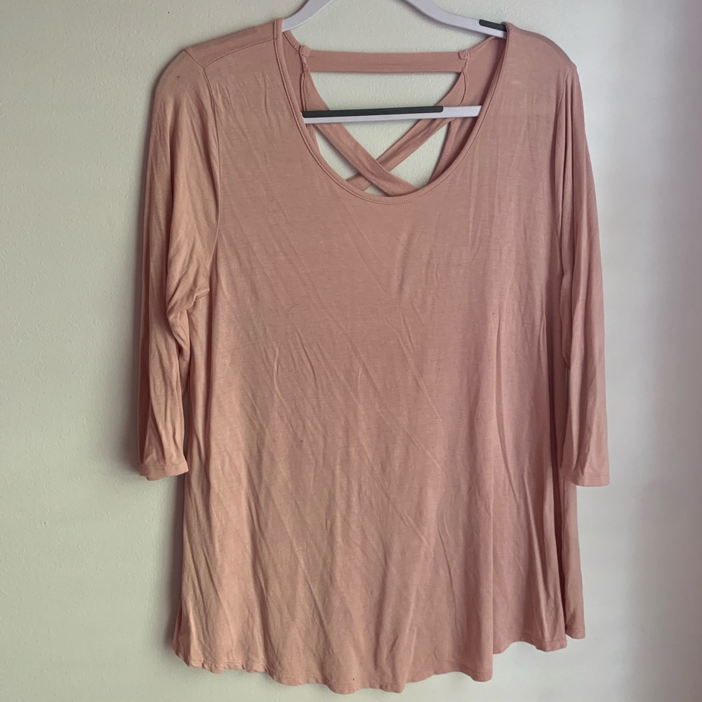 Veveret three quarter sleeve top
